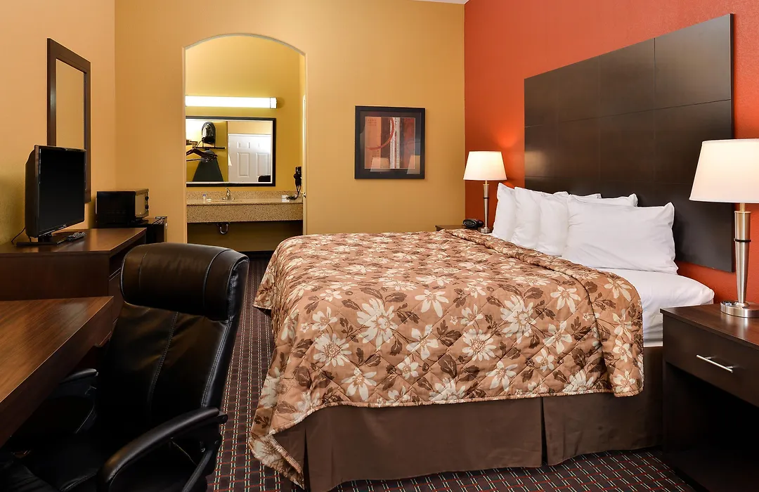 Americas Best Value Inn Tupelo-1