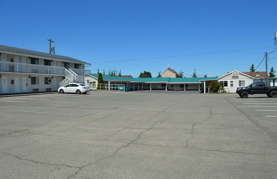 Sundowner Motel Sequim-1