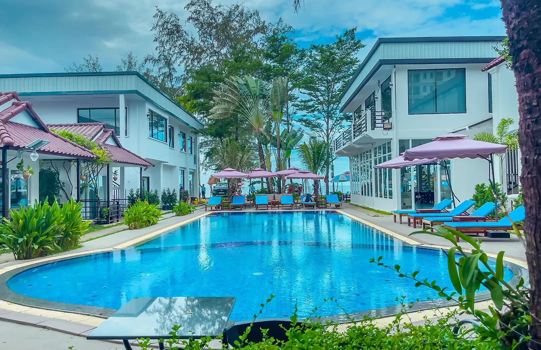 Sea Breeze Resort-1