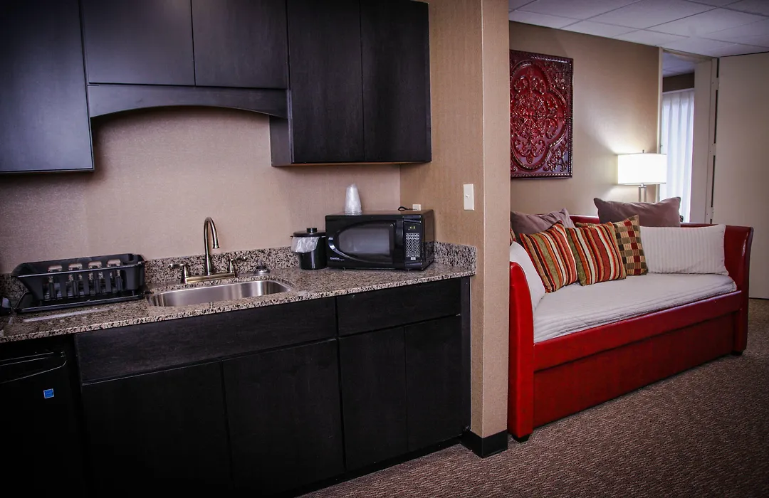 The Landmark Hotel-1