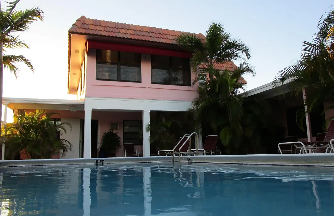 Seahorse Guesthouse-1