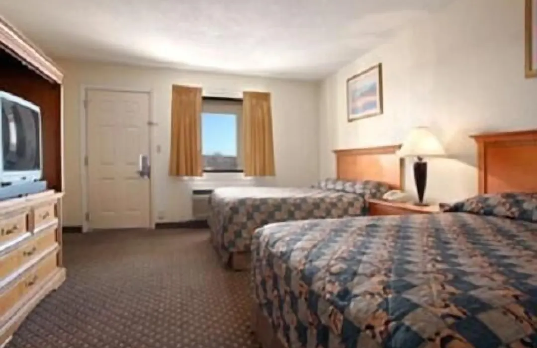 Park Hill Inn And Suites-1