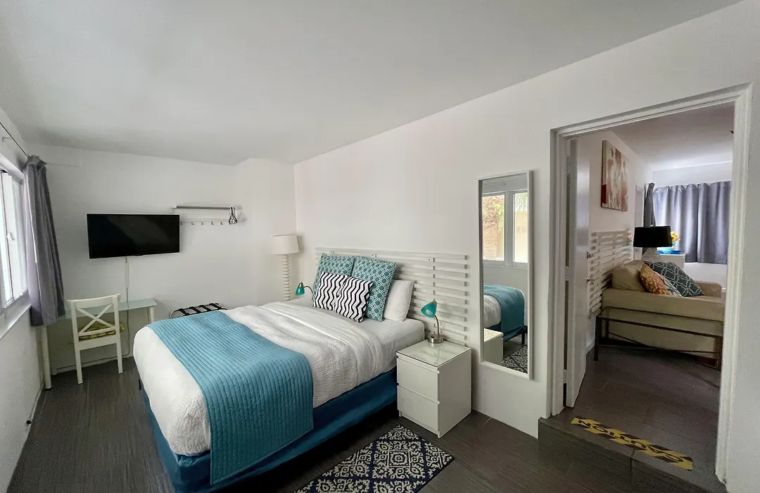 Nobleton Hotel-1