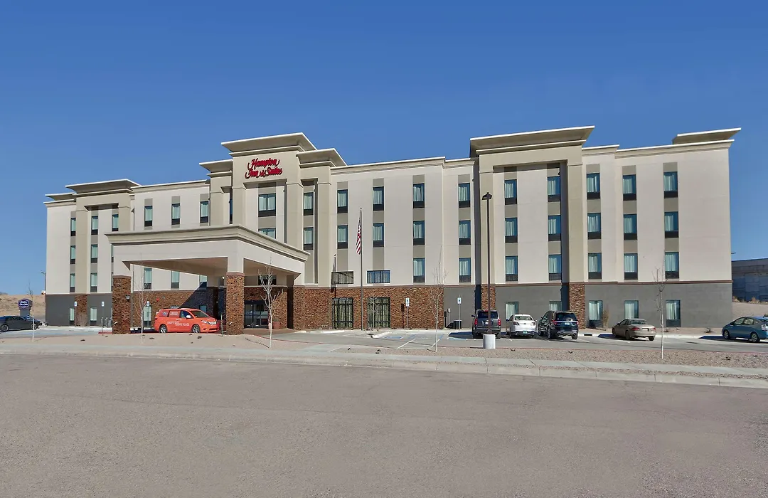 Hampton Inn & Suites Albuquerque Airport-1