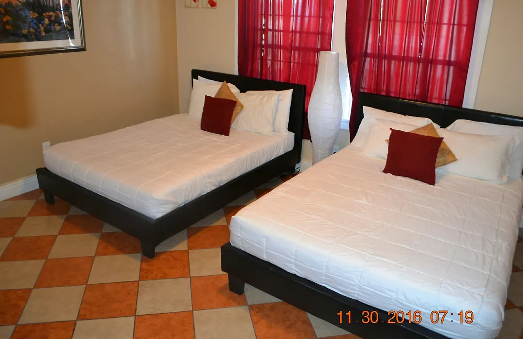 Monterey Inn Hotel Dream Suites-1