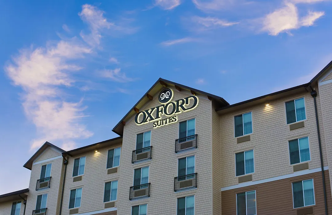 Oxford Suites Bellingham-1