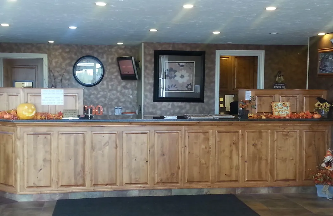 Motel West-1