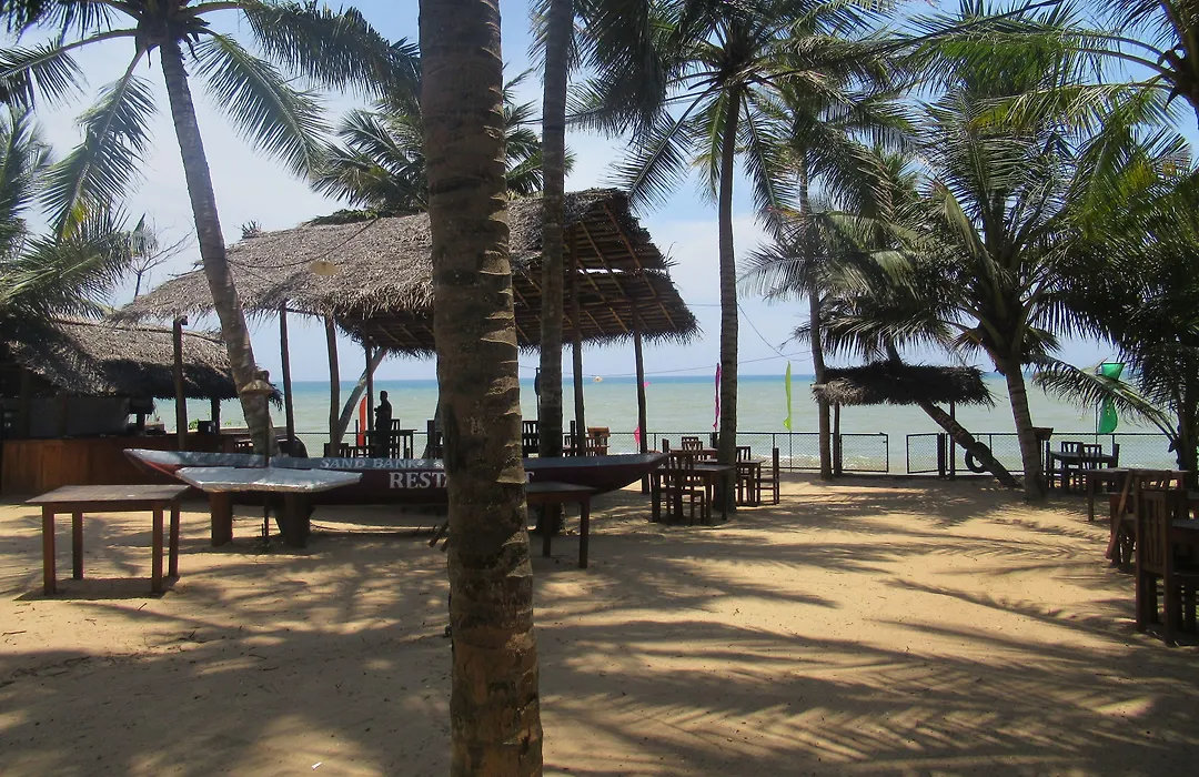 Ceylon Sea Hotel-1