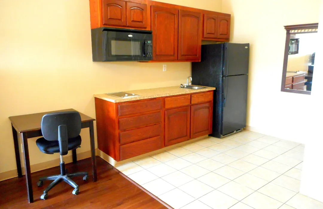 Crossroads Inn & Suites-1