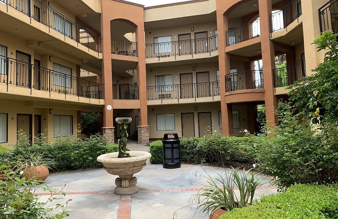 Mainstay Suites Orange County John Wayne Airport-1