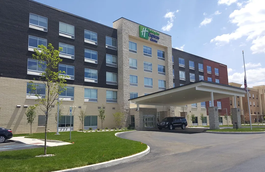 Holiday Inn Express & Suites Toledo West By Ihg-1
