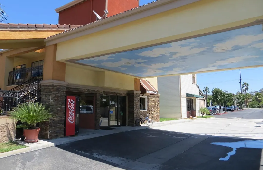 Azusa Inn-1