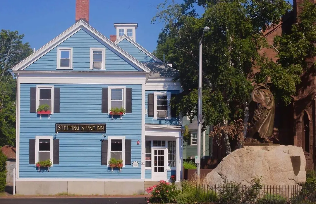 Stepping Stone Inn-1