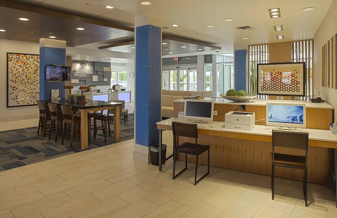 Holiday Inn Express & Suites Boise Airport By Ihg-1