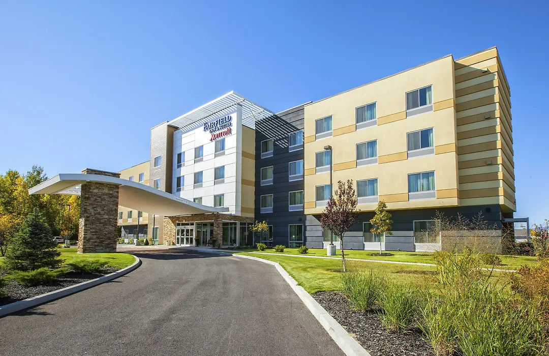 Fairfield Inn & Suites By Marriott Plattsburgh-1