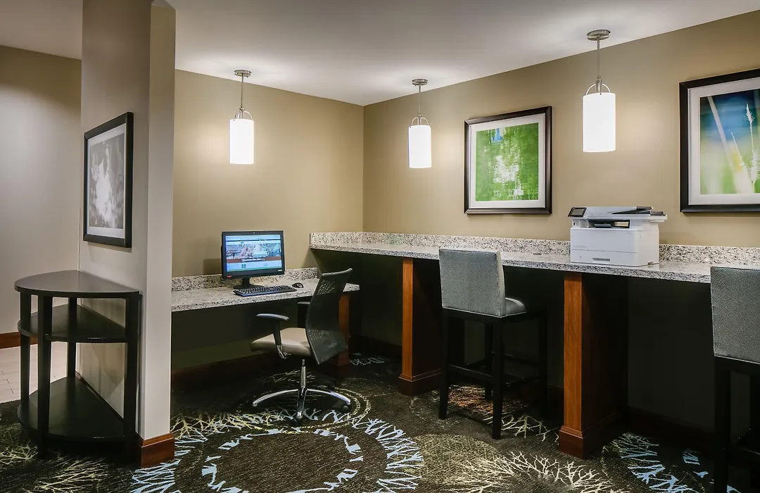 Staybridge Suites Des Moines Downtown By Ihg-1