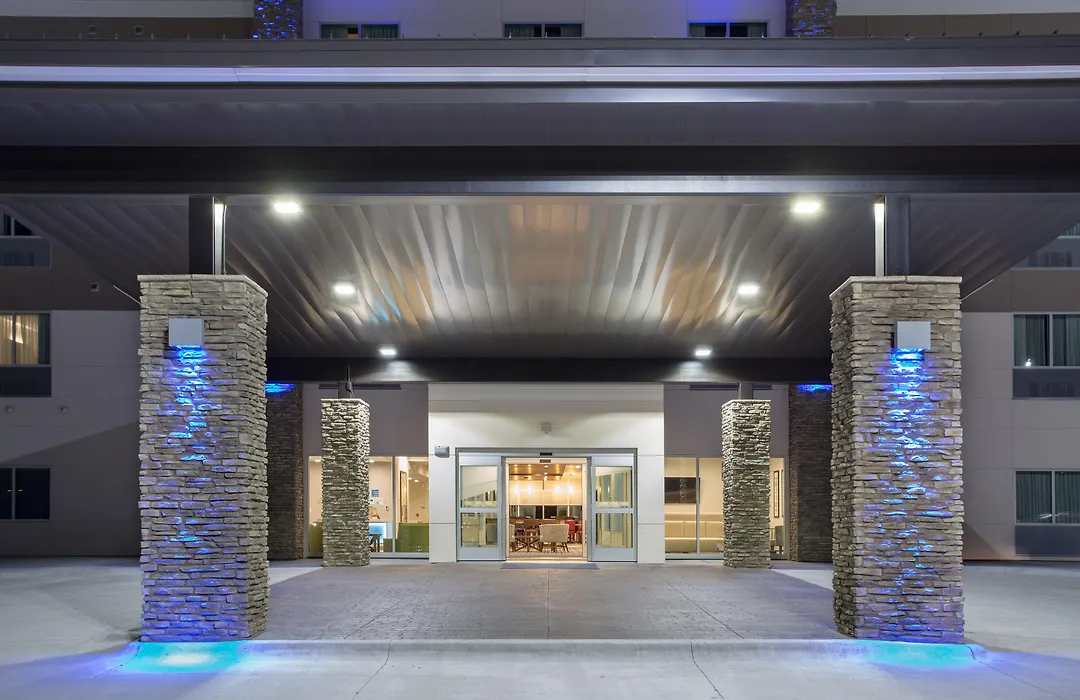 Holiday Inn Express & Suites Lincoln I - 80 By Ihg-1