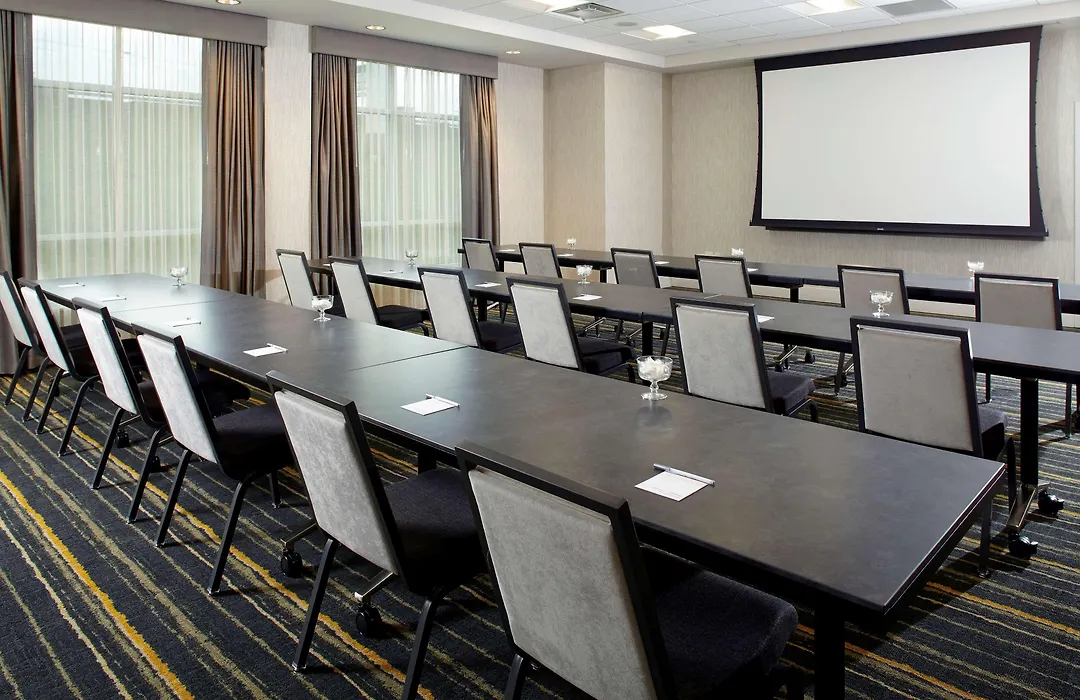 Hampton Inn & Suites Pittsburgh Airport South/Settlers Ridge-1
