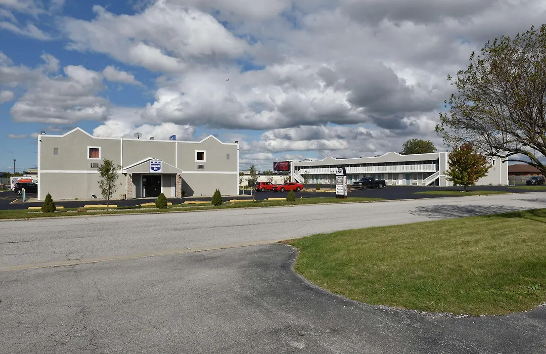Knights Inn Merrillville-1