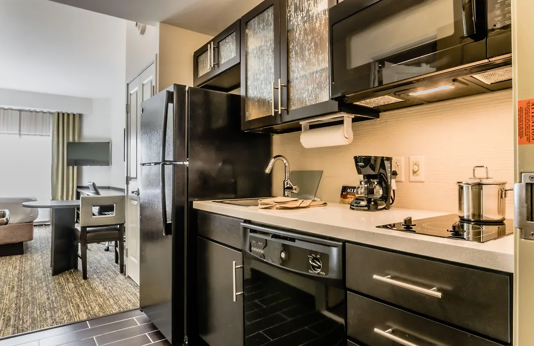 Candlewood Suites - Hartford Downtown-1