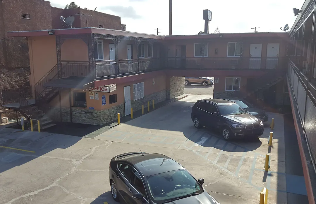 Travel Inn-1