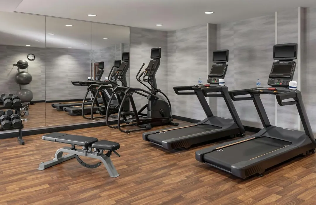 Fairfield Inn & Suites Saginaw-1
