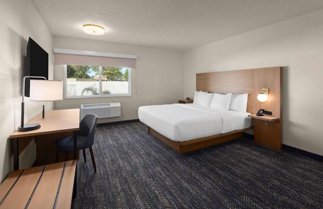 Ramada By Wyndham Merced-1