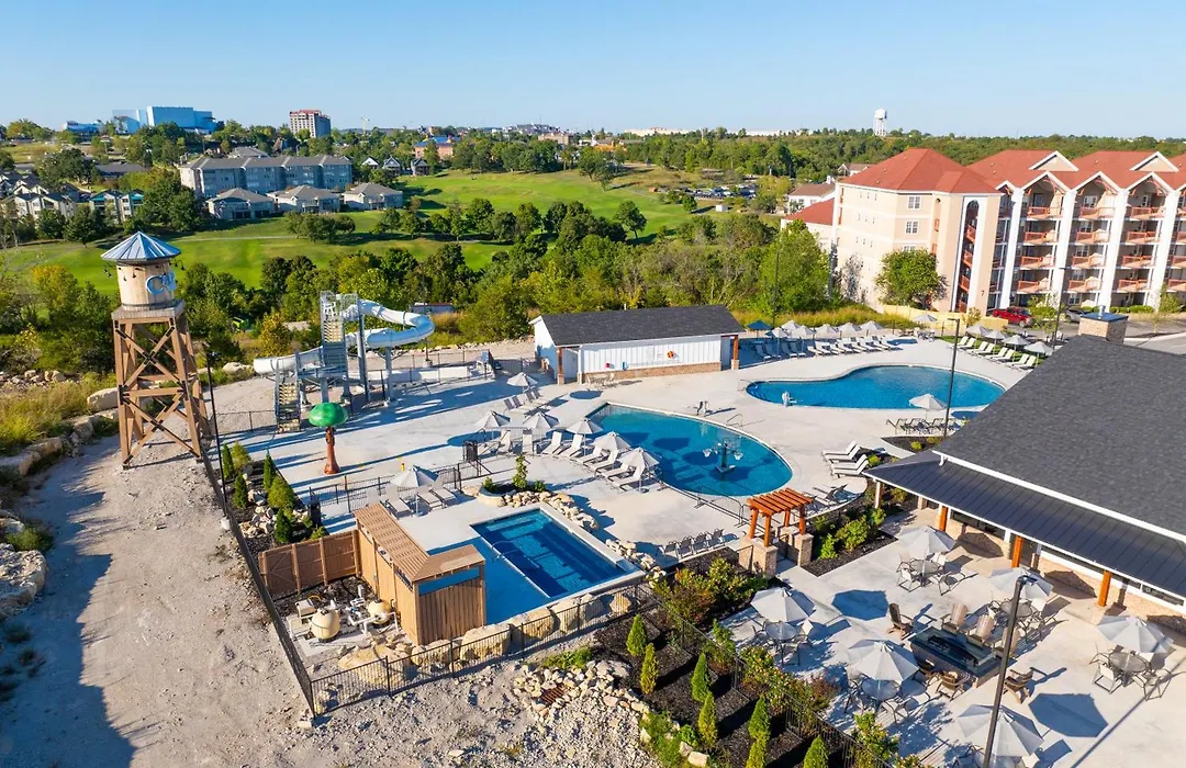 Grand Crowne Resort-1