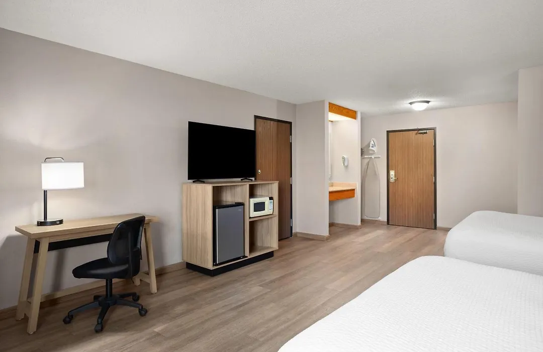 Days Inn By Wyndham Spearfish-1