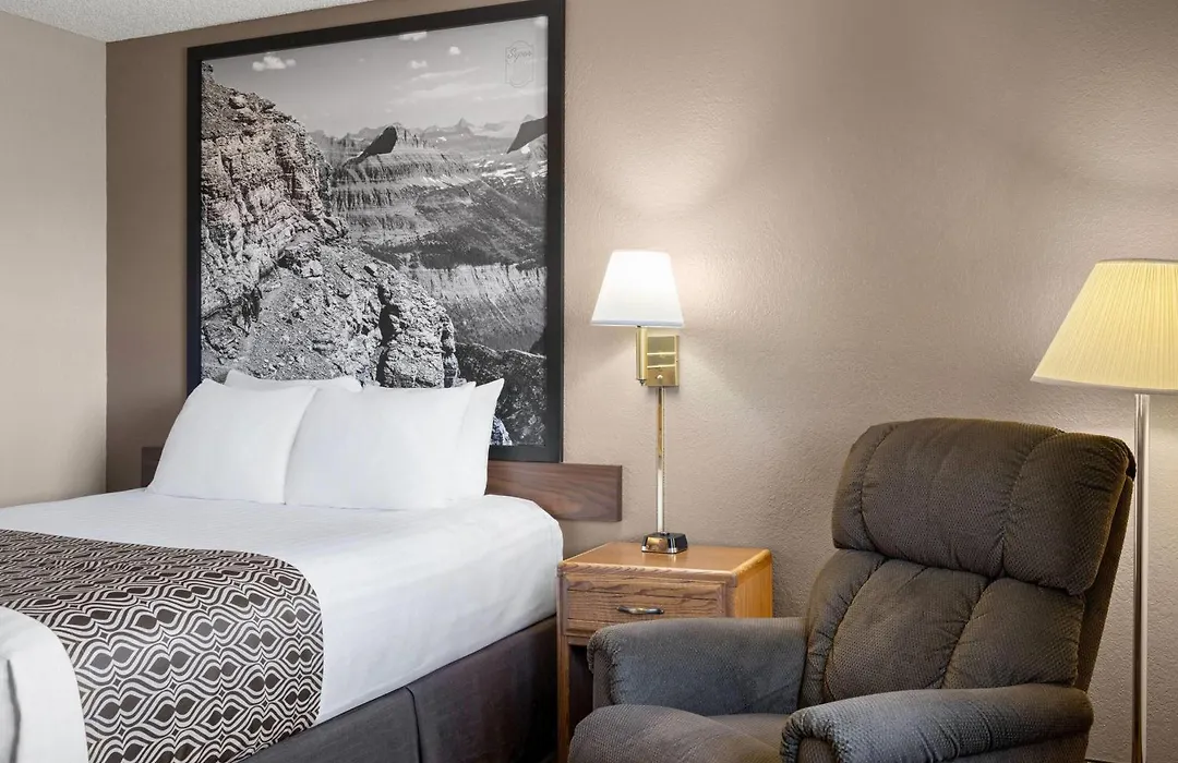 Super 8 By Wyndham Lewistown-1