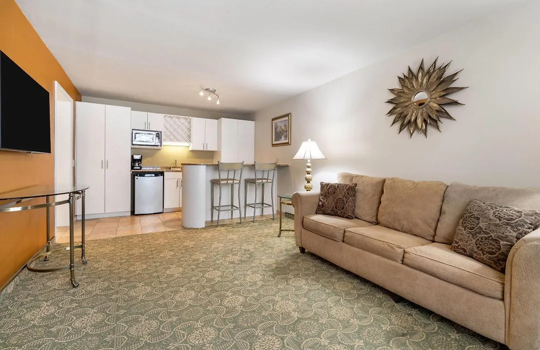 Ramada By Wyndham State College Hotel & Conference Center-1