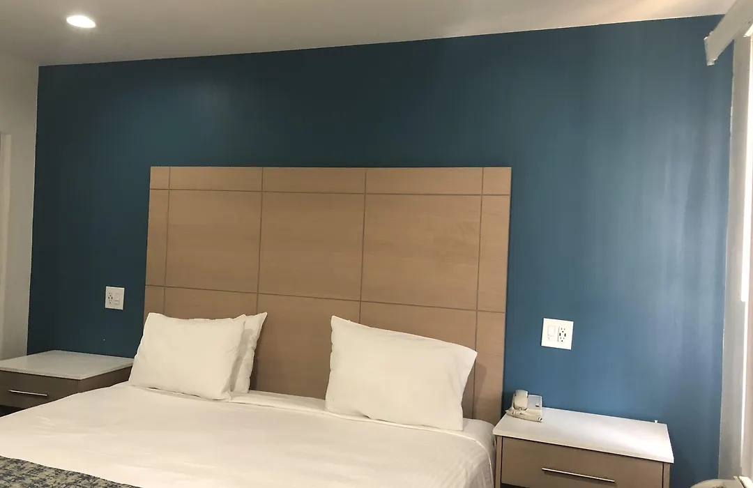Cali Inn-1