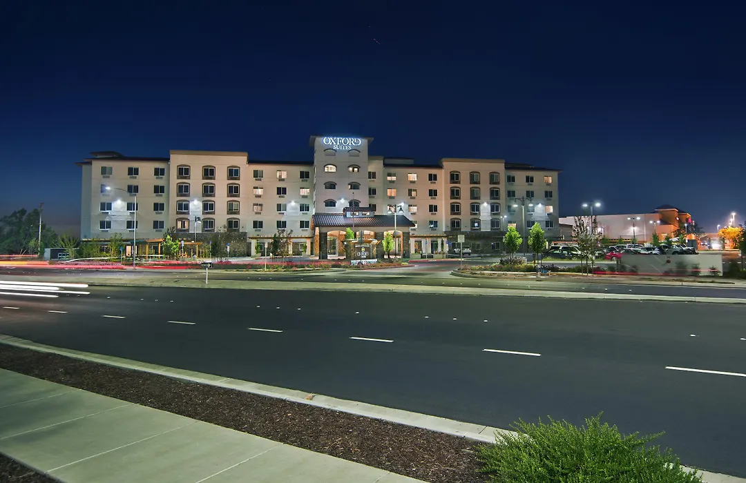 Oxford Suites Sonoma - Rohnert Park-1