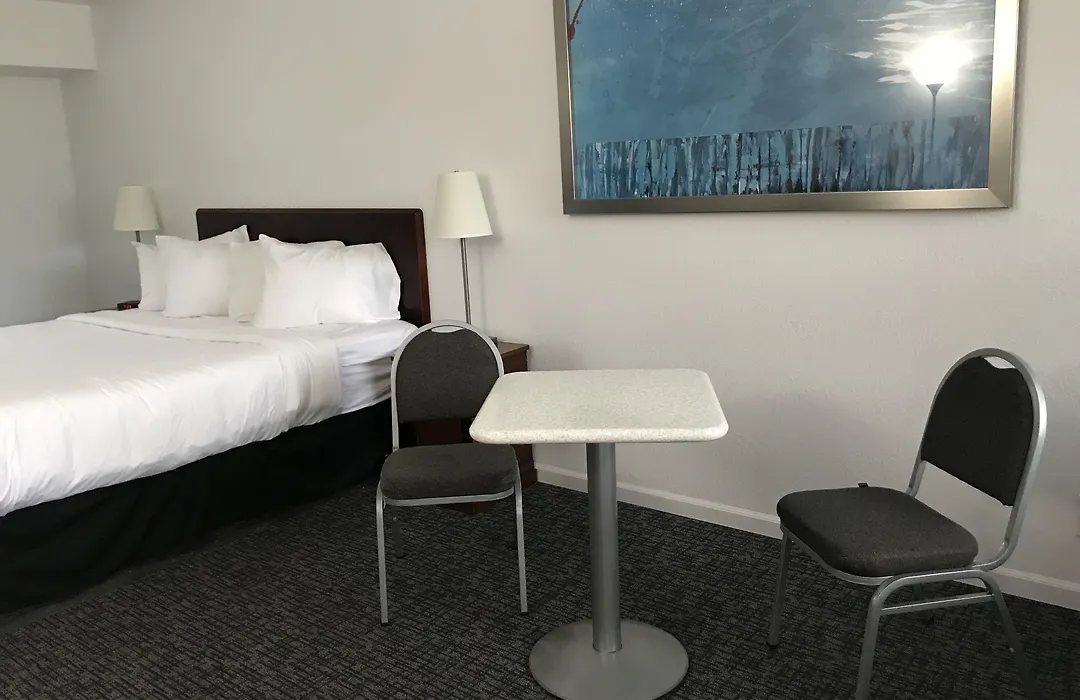 Grand Traverse Motel-1