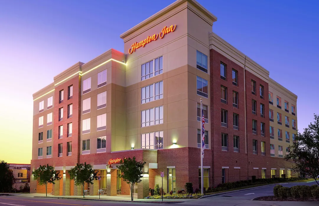 Hampton Inn Wilmington Downtown-1
