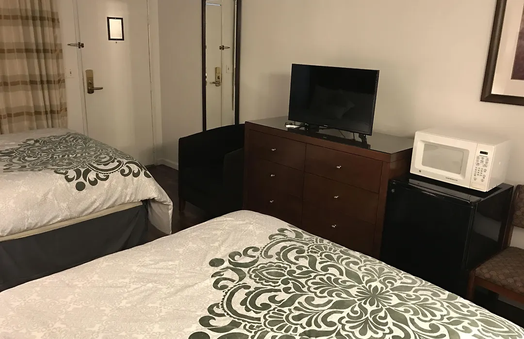 Discovery Inn-1