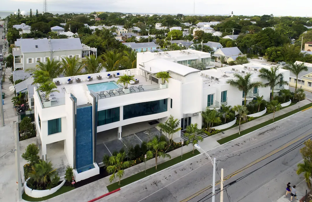 H2O Suites- Adults Only-1