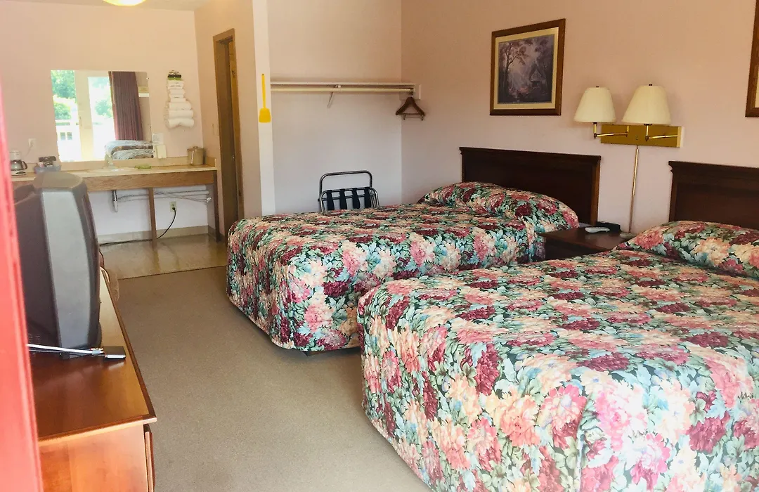 Mountain Country Motor Inn-1