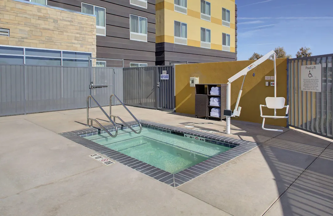 Fairfield Inn & Suites By Marriott Bakersfield North/Airport-1