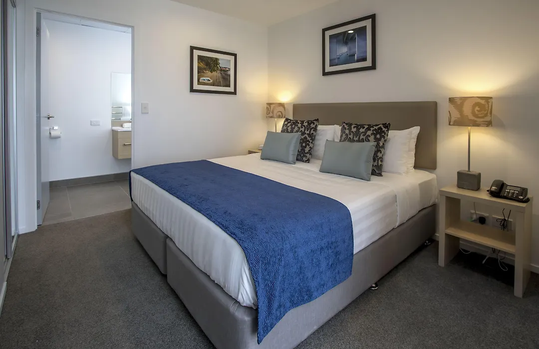 Ramada Suites By Wyndham Albany-1
