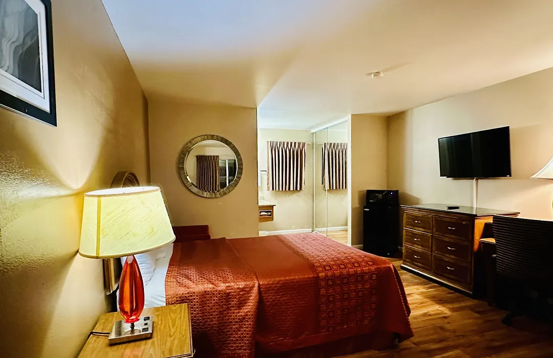 Franciscan Inn Motel-1
