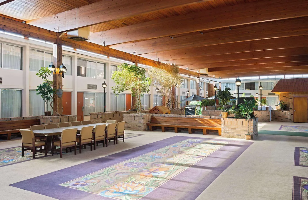Travelodge By Wyndham Gaylord-1