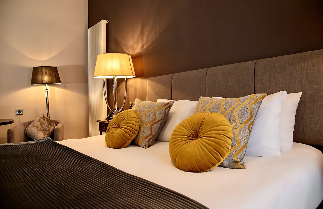 The Enniskillen Hotel And Motel-1