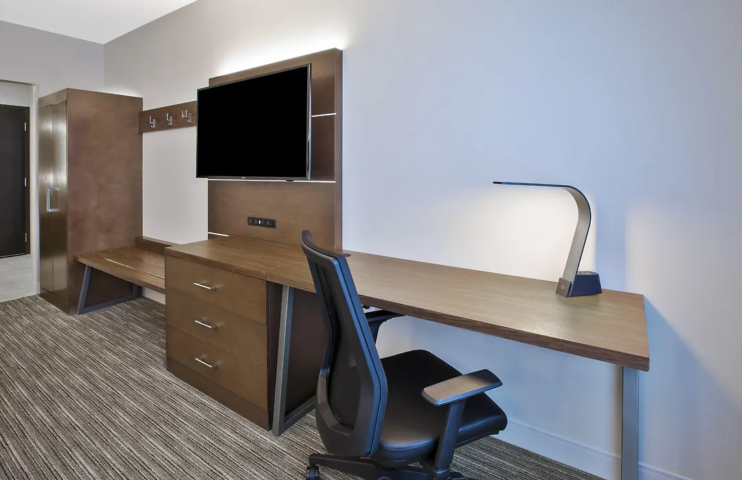 Holiday Inn Express & Suites Okemos - University Area By Ihg-1