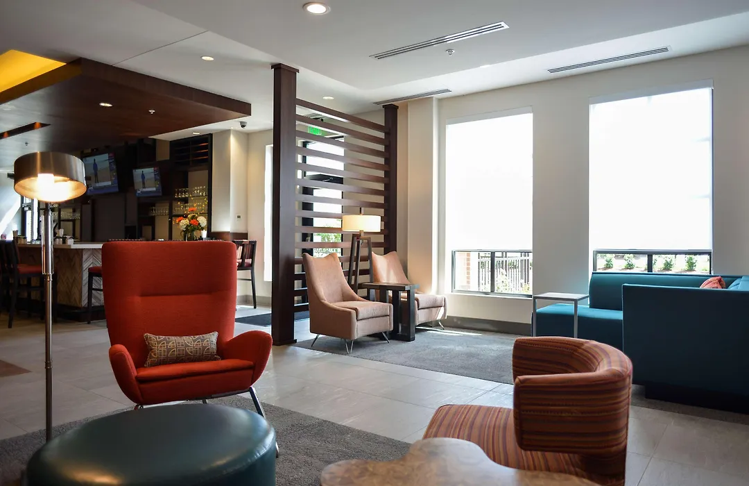 Hilton Garden Inn Louisville Mall Of St. Matthews-1