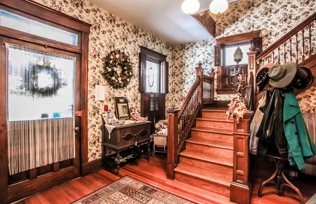 Hollerstown Hill Bed And Breakfast-1