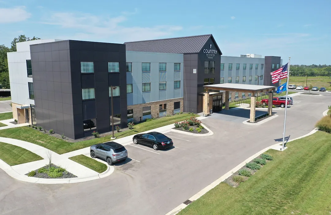 Country Inn & Suites By Radisson, Lawrence, Ks-1