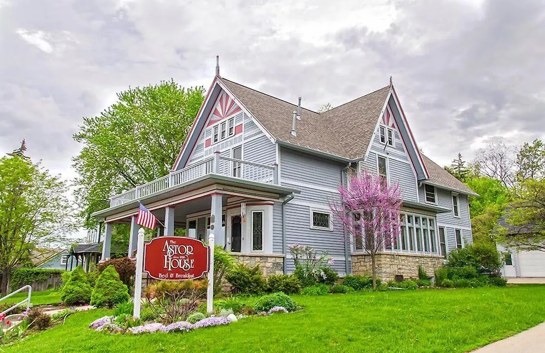 Astor House-1