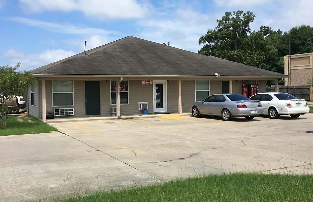 Cajun Country Inn-1