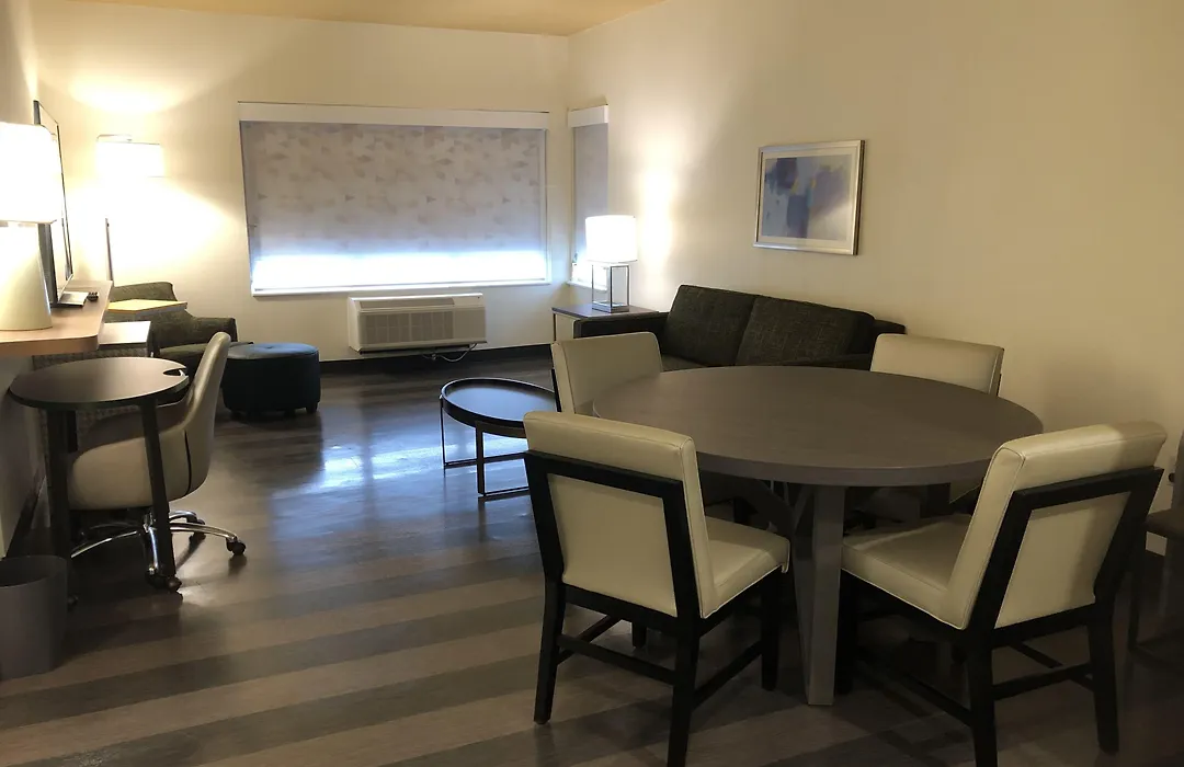 Holiday Inn & Suites Memphis Southeast-Germantown By Ihg-1